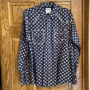 Like New Men’s Ariat Button Up Shirt - Starched
